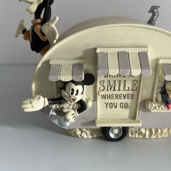 Disney Mickey and friends camper